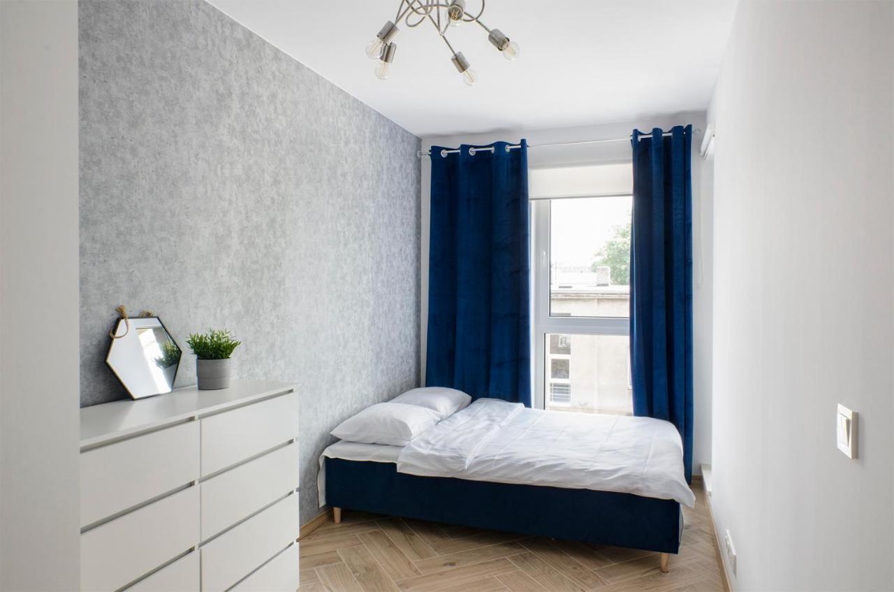 Aparthouse Fabryczna Лодз Екстериор снимка