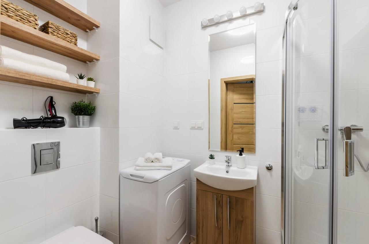 Aparthouse Fabryczna Лодз Екстериор снимка