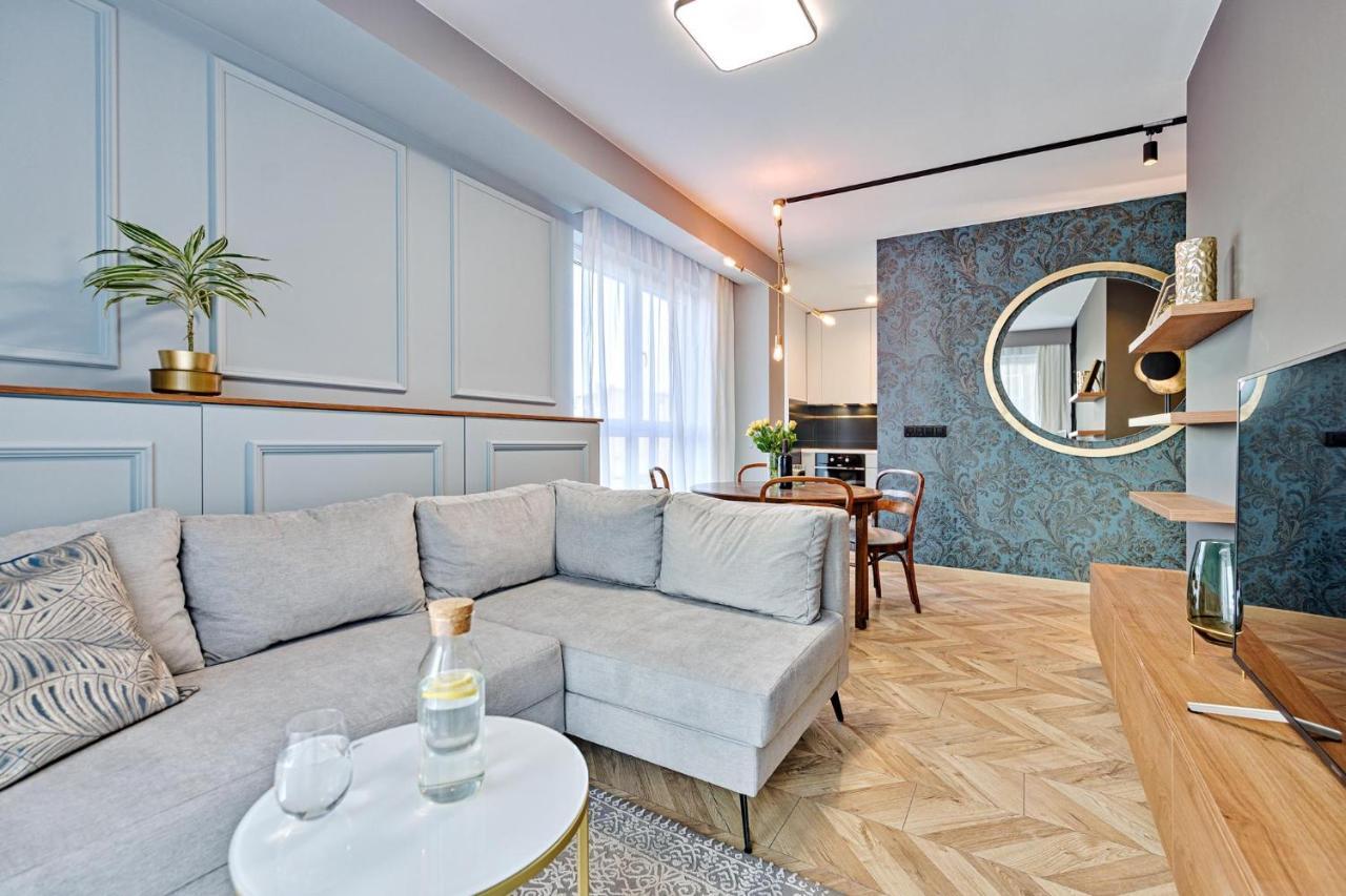 Aparthouse Fabryczna Лодз Екстериор снимка